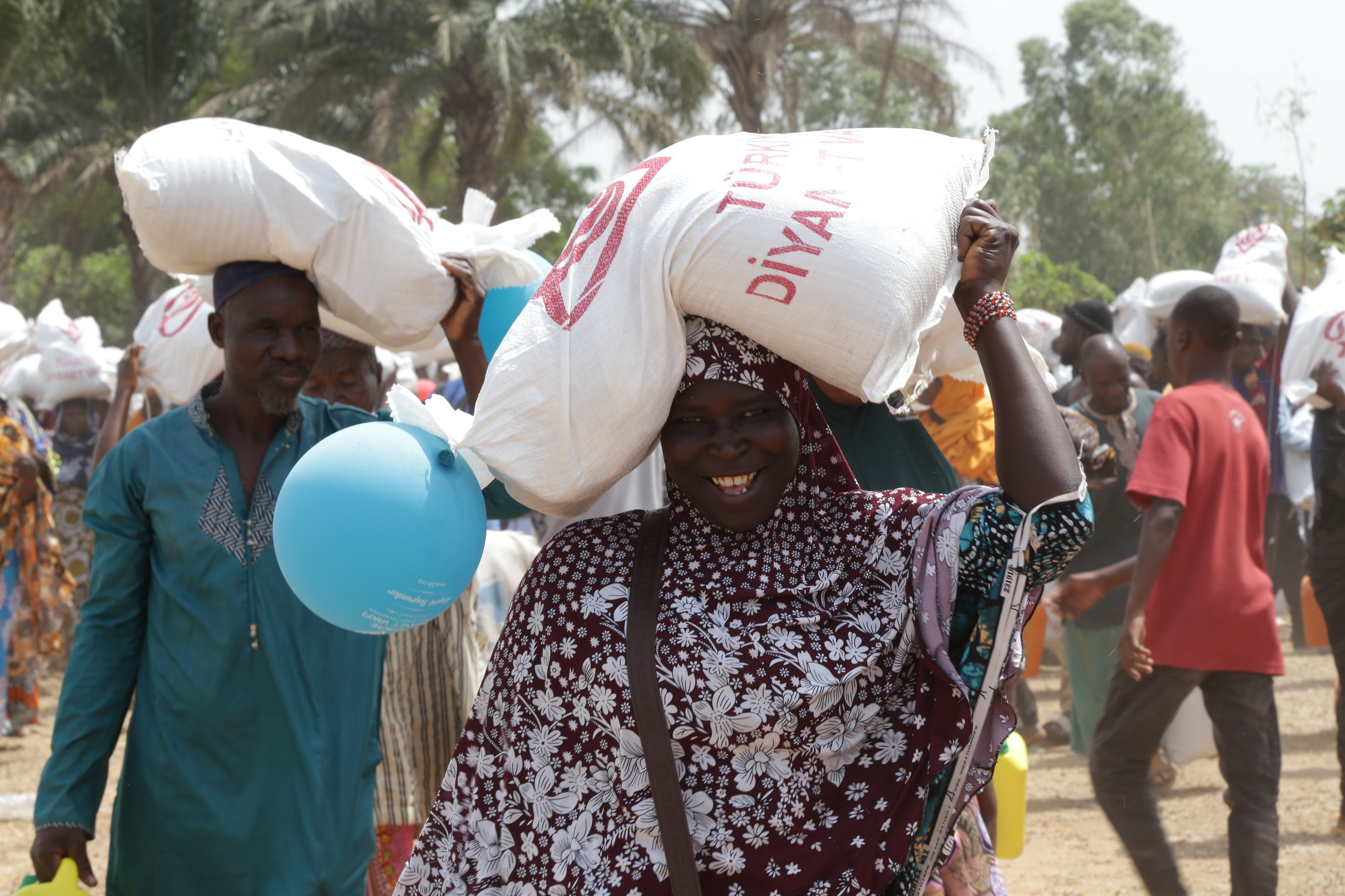 Ramadan au Togo : CASE TOGO et la Fondation Diyanet de Turquie distribuent des centaines de kits alimentaires aux musulmans
